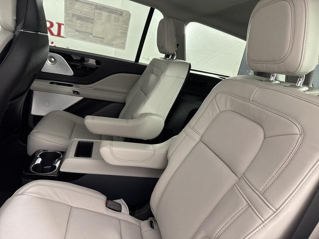 new 2025 Lincoln Aviator car, priced at $65,825