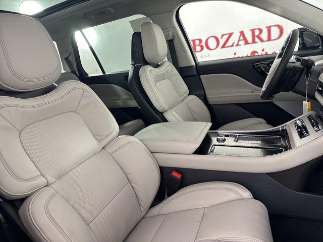 new 2025 Lincoln Aviator car, priced at $72,374