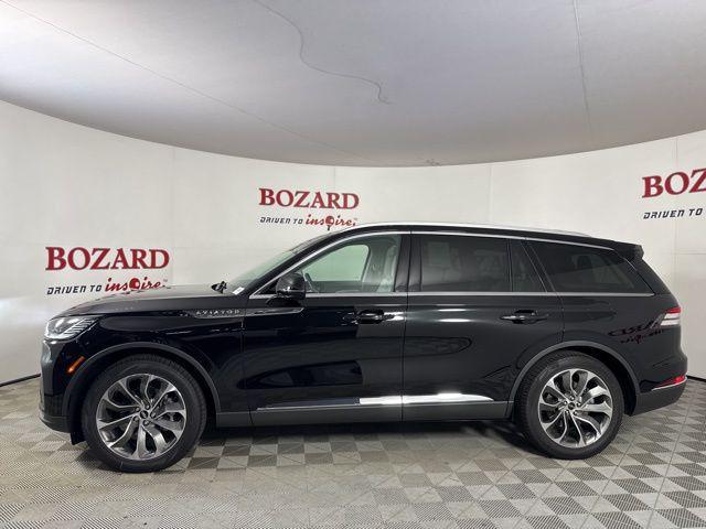 new 2025 Lincoln Aviator car, priced at $72,374