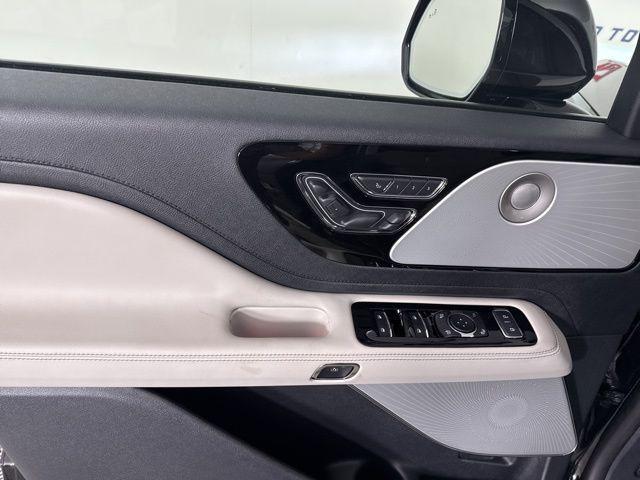 new 2025 Lincoln Aviator car, priced at $72,374