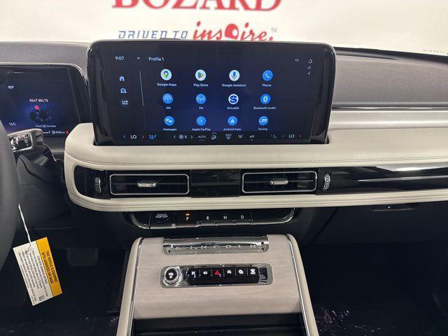 new 2025 Lincoln Aviator car, priced at $72,374