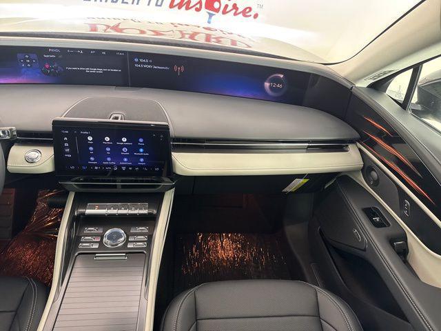 new 2025 Lincoln Nautilus car, priced at $53,378