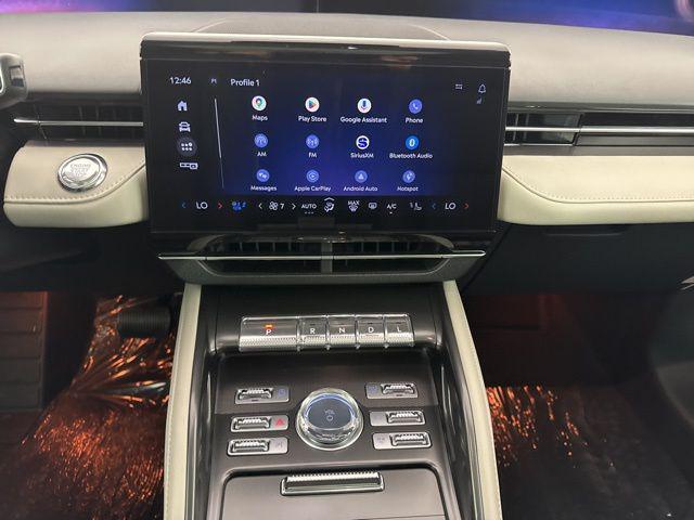 new 2025 Lincoln Nautilus car, priced at $53,378