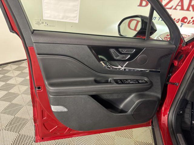 new 2025 Lincoln Corsair car, priced at $40,923