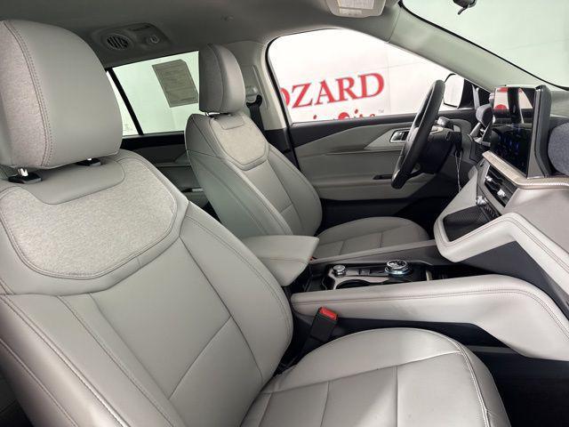 new 2025 Ford Explorer car, priced at $41,991