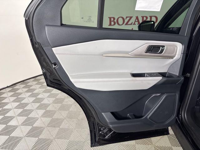 new 2025 Ford Explorer car, priced at $41,991