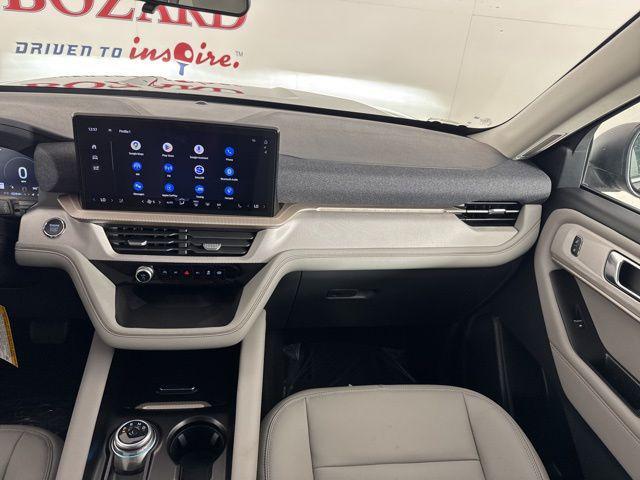 new 2025 Ford Explorer car, priced at $41,991