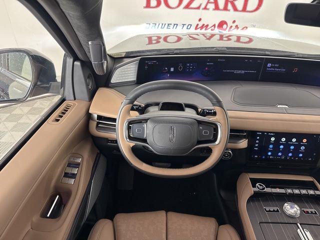 new 2025 Lincoln Navigator car, priced at $118,835