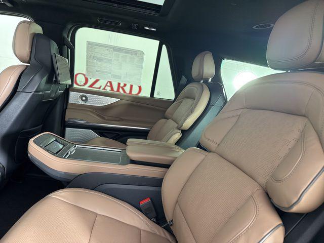 new 2025 Lincoln Navigator car, priced at $118,835