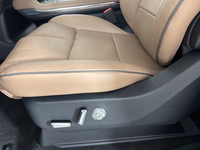 new 2025 Lincoln Navigator car, priced at $118,835