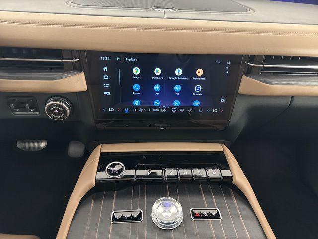 new 2025 Lincoln Navigator car, priced at $118,835