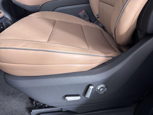 new 2025 Lincoln Navigator car, priced at $118,835