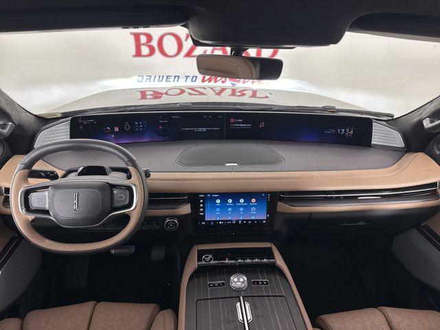 new 2025 Lincoln Navigator car, priced at $118,835