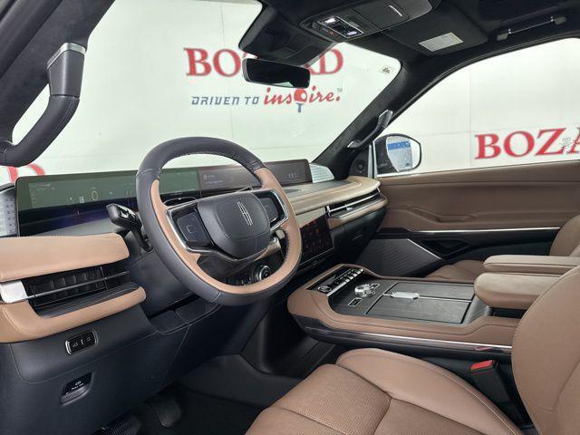 new 2025 Lincoln Navigator car, priced at $118,835