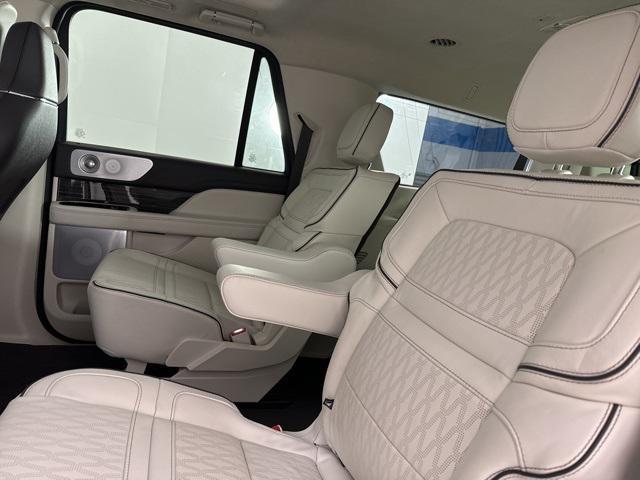 new 2024 Lincoln Navigator car, priced at $107,109