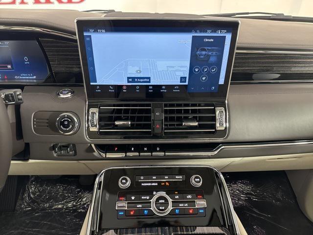 new 2024 Lincoln Navigator car, priced at $107,109