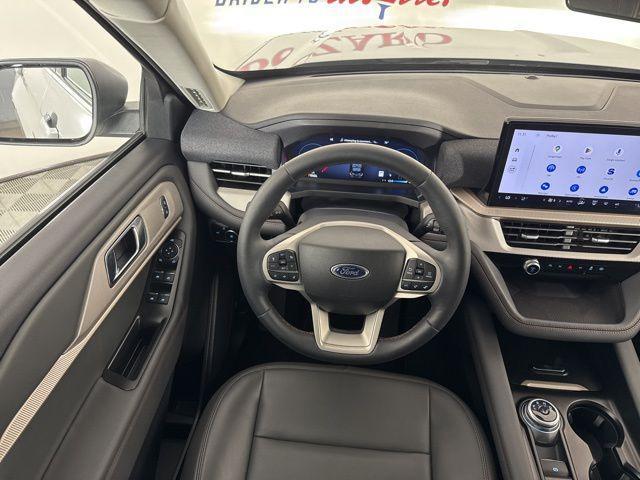 new 2025 Ford Explorer car, priced at $41,070
