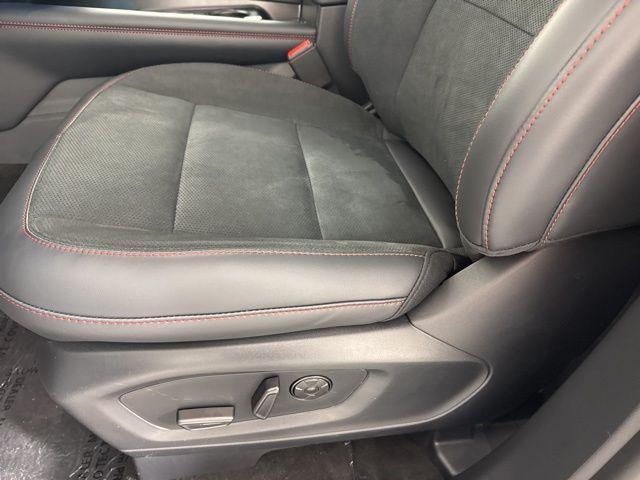 new 2025 Ford Explorer car, priced at $58,759