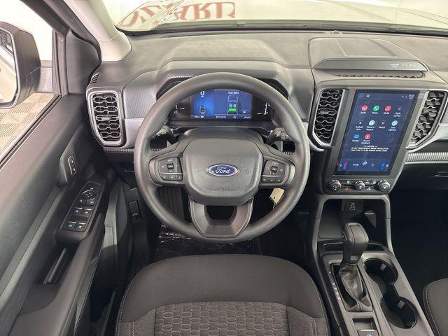 new 2025 Ford Ranger car, priced at $33,579
