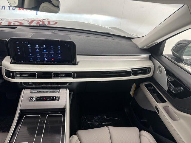 new 2025 Lincoln Aviator car, priced at $66,444