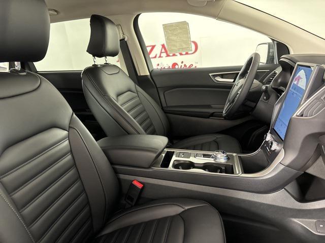 new 2024 Ford Edge car, priced at $35,003