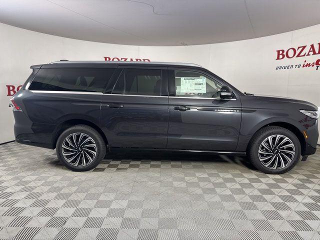 new 2025 Lincoln Navigator car, priced at $121,480
