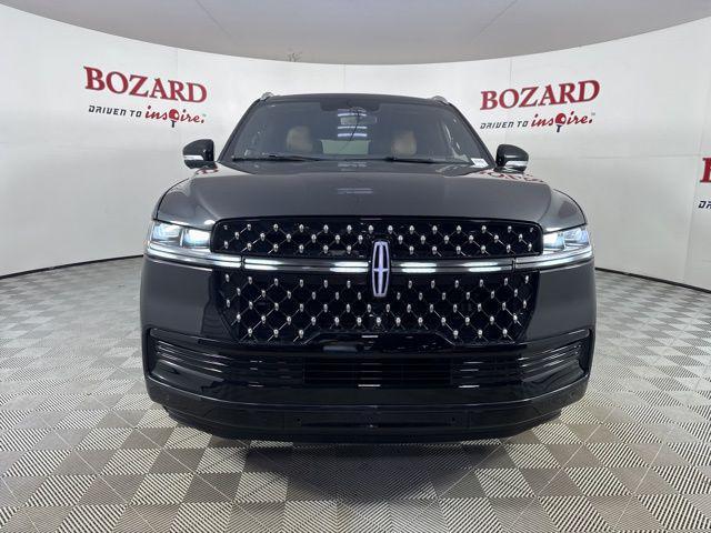 new 2025 Lincoln Navigator car, priced at $121,480