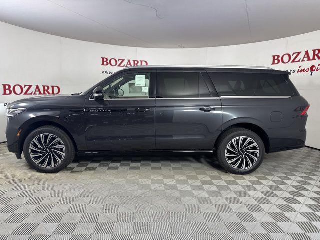 new 2025 Lincoln Navigator car, priced at $121,480