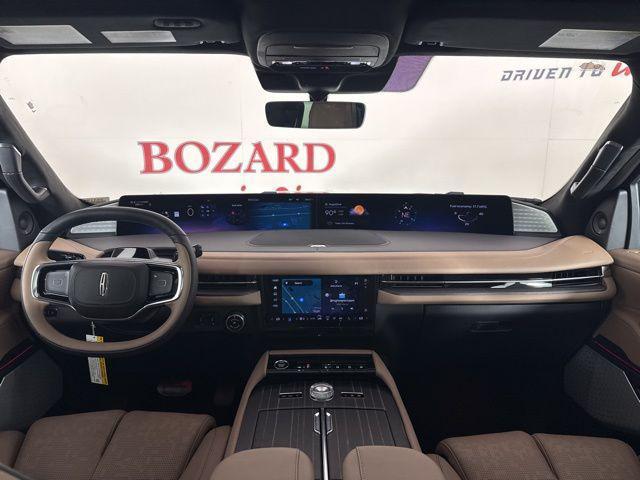 new 2025 Lincoln Navigator car, priced at $121,480