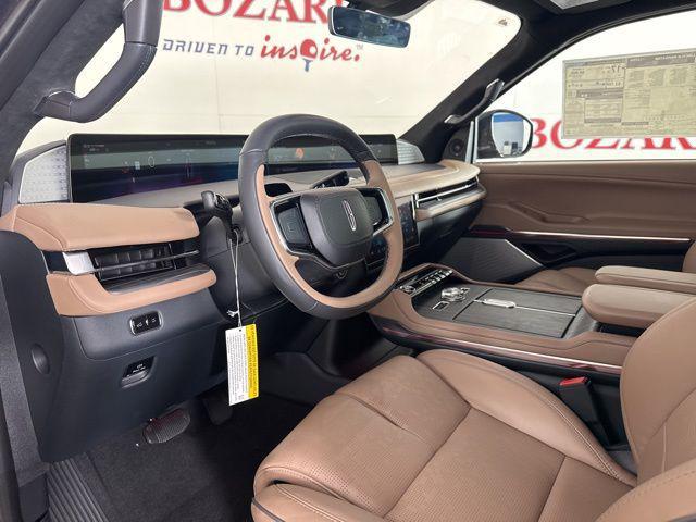 new 2025 Lincoln Navigator car, priced at $121,480