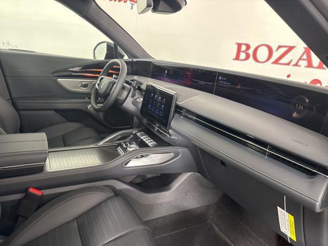 new 2025 Lincoln Nautilus car, priced at $63,627