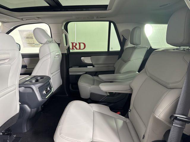 new 2025 Ford Expedition car, priced at $68,572