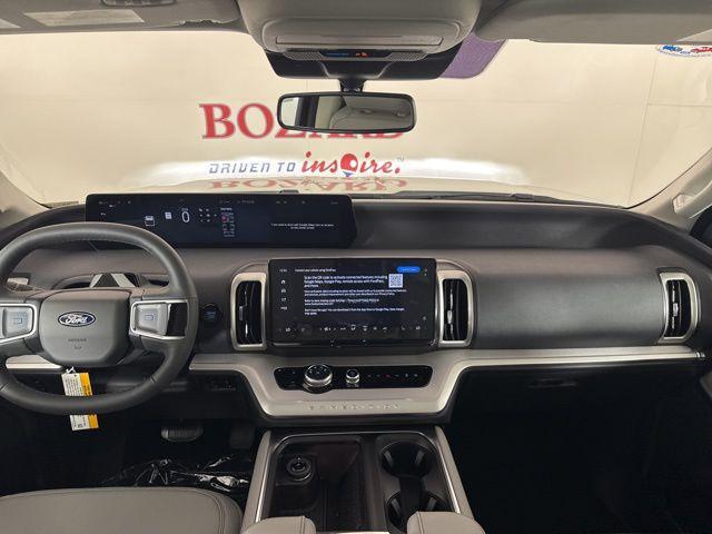 new 2025 Ford Expedition car, priced at $68,572