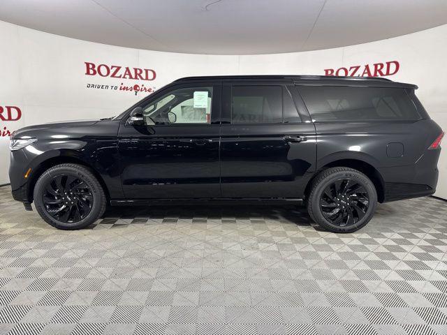 new 2025 Lincoln Navigator car, priced at $112,180