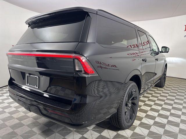 new 2025 Lincoln Navigator car, priced at $112,180