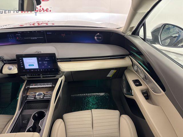 new 2025 Lincoln Nautilus car, priced at $60,867