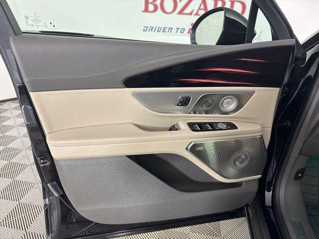 new 2025 Lincoln Nautilus car, priced at $60,867