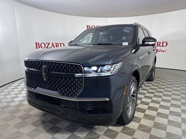 new 2025 Lincoln Navigator car, priced at $98,822