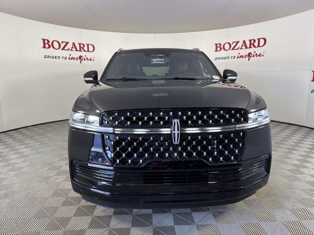 new 2025 Lincoln Navigator car, priced at $121,485