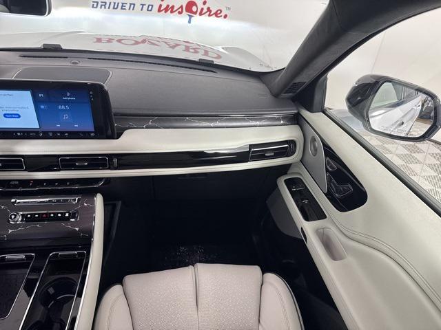 new 2025 Lincoln Aviator car, priced at $90,590