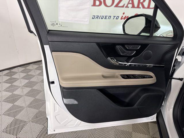new 2025 Lincoln Corsair car, priced at $40,541