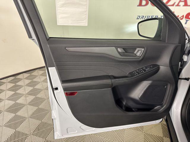 new 2026 Ford Escape car, priced at $31,031