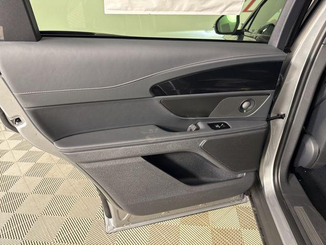 new 2025 Lincoln Nautilus car, priced at $61,369