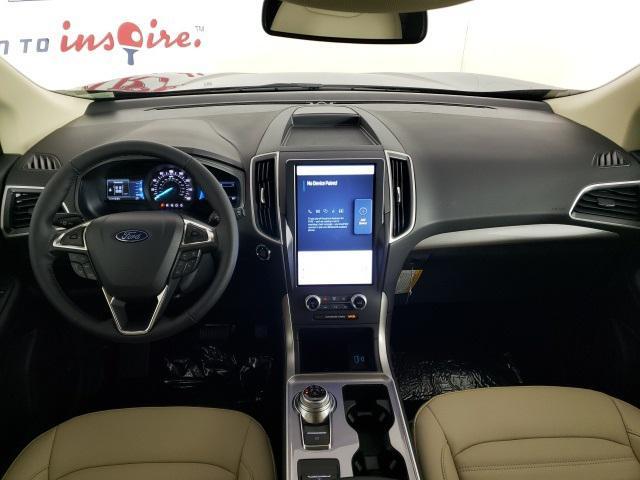 new 2024 Ford Edge car, priced at $35,135