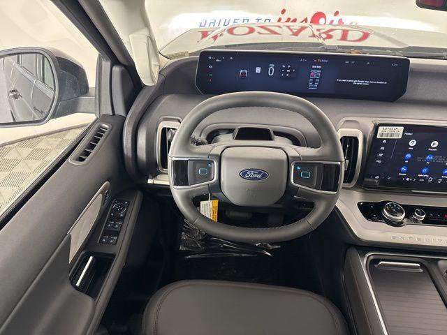 new 2025 Ford Expedition Max car, priced at $70,898