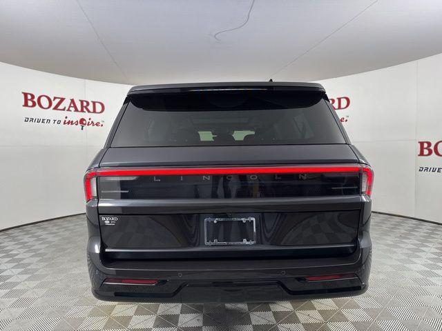 new 2025 Lincoln Navigator car, priced at $105,123