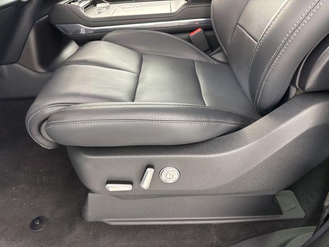 new 2025 Lincoln Navigator car, priced at $105,123