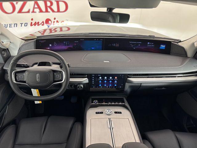 new 2025 Lincoln Navigator car, priced at $105,123