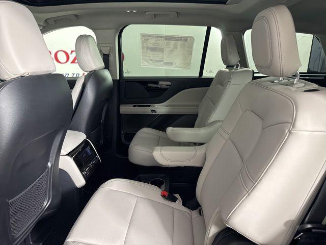 new 2025 Lincoln Aviator car, priced at $59,270