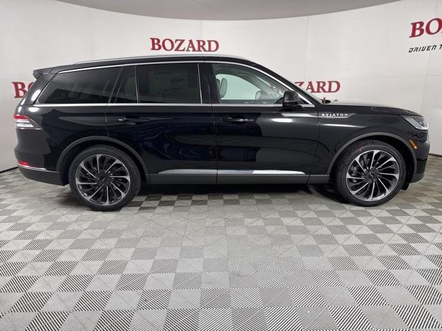 new 2025 Lincoln Aviator car, priced at $77,395